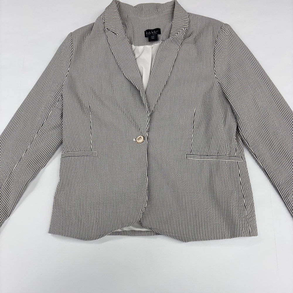 Nicole Miller Striped Blazer in Beige and White